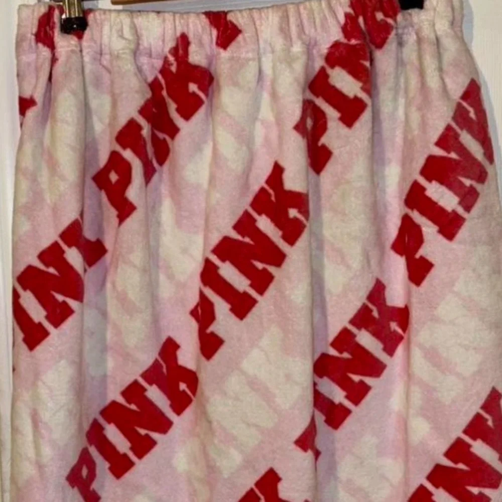 2020 PINK Victoria's Secret Pink and Red Logo towel #vs #pink #towel
